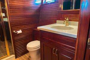 2002 Trawler Custom Aluminum thumbnail 47