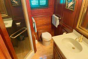 2002 Trawler Custom Aluminum thumbnail 37