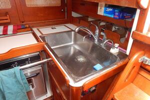 Sandpiper 37ft Tartan Yacht For Sale