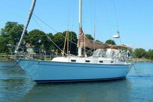 Sandpiper 37ft Tartan Yacht For Sale