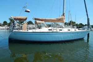 Sandpiper 37ft Tartan Yacht For Sale