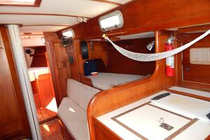 Sandpiper 37ft Tartan Yacht For Sale