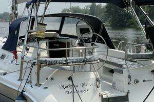 2004 Hunter 41 thumbnail 5