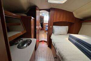 2004 Hunter 41 thumbnail 16