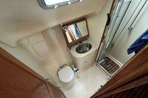 2004 Hunter 41 thumbnail 26