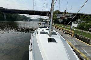 2004 Hunter 41 thumbnail 61