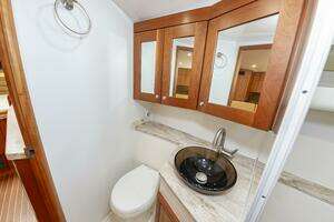 2014 Jupiter 41 Sport Bridge thumbnail 40