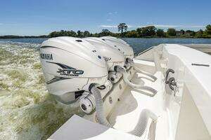 2014 Jupiter 41 Sport Bridge thumbnail 18