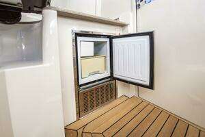 2014 Jupiter 41 Sport Bridge thumbnail 25