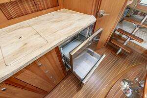 2014 Jupiter 41 Sport Bridge thumbnail 31