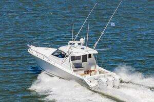 2014 Jupiter 41 Sport Bridge thumbnail 5