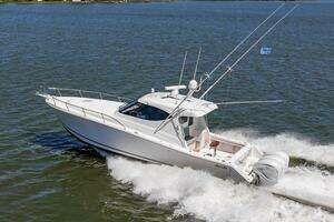 2014 Jupiter 41 Sport Bridge thumbnail 7