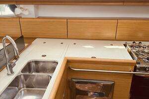 2008 Jeanneau Sun Odyssey 45 DS thumbnail 11