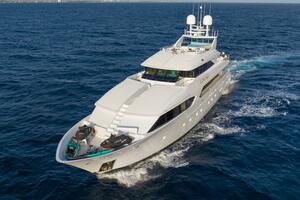 Foredeck Aerial