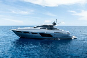 Ferretti Pershing Trade 60ft Pershing Yacht For Sale