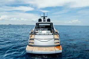 FERRETTI PERSHING TRADE Worth Avenue Yachts