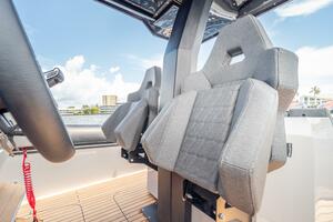 38FT (11.58M) SKIPPER