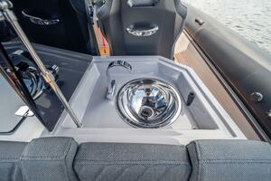 38FT (11.58M) SKIPPER