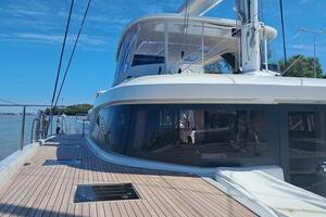 OLIVIA 007 Worth Avenue Yachts