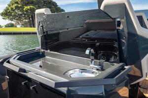 38FT (11.58M) SKIPPER