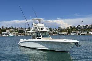 2018 Boston Whaler 38 Outrage - M22