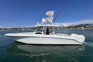 2018 Boston Whaler 38 Outrage - M22