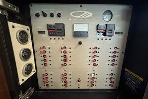 Knot Complaining 41ft Maxum Yacht For Sale