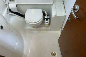 2001 Beneteau Oceanis 381 thumbnail 55
