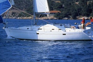 Europa 38ft Beneteau Yacht For Sale