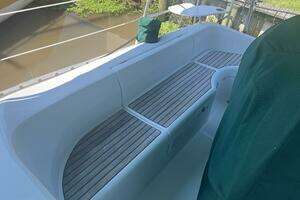 2001 Beneteau Oceanis 381 thumbnail 11