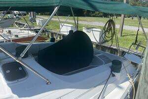 2001 Beneteau Oceanis 381 thumbnail 6