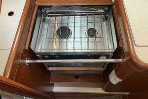 2001 Beneteau Oceanis 381 thumbnail 31