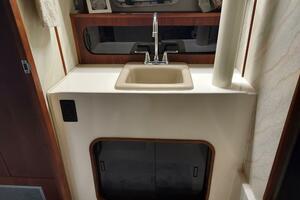 Gypsy Rouge 38ft Bayliner Yacht For Sale