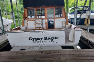 Gypsy Rouge 38ft Bayliner Yacht For Sale
