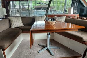 Gypsy Rouge 38ft Bayliner Yacht For Sale