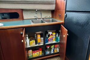 Gypsy Rouge 38ft Bayliner Yacht For Sale
