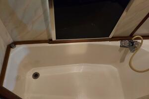 Gypsy Rouge 38ft Bayliner Yacht For Sale