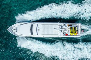 Done Deal 101ft Hargrave Yacht For Sale