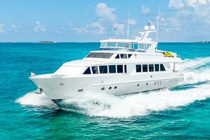 Done Deal 101ft Hargrave Yacht For Sale