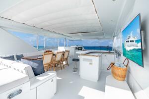 Done Deal 101ft Hargrave Yacht For Sale