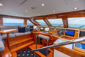Done Deal 101ft Hargrave Yacht For Sale