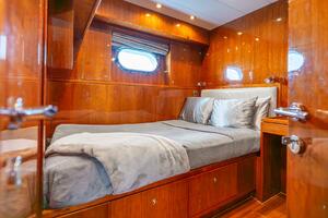 Done Deal 101ft Hargrave Yacht For Sale