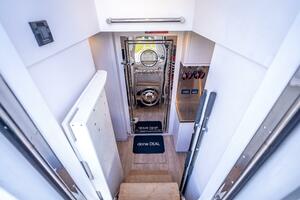 Done Deal 101ft Hargrave Yacht For Sale