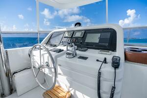 Done Deal 101ft Hargrave Yacht For Sale
