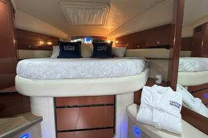 34ft Sea Ray Yacht For Sale