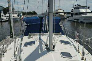 2003 Catalina 350 thumbnail 8