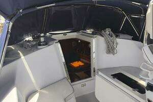 2003 Catalina 350 thumbnail 11