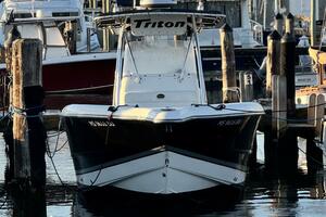 26ft Triton Yacht For Sale