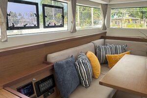 2022-lagoon-40-sail-9902427-20250807104629536-3.jpg