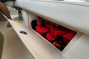 410 life vest locker